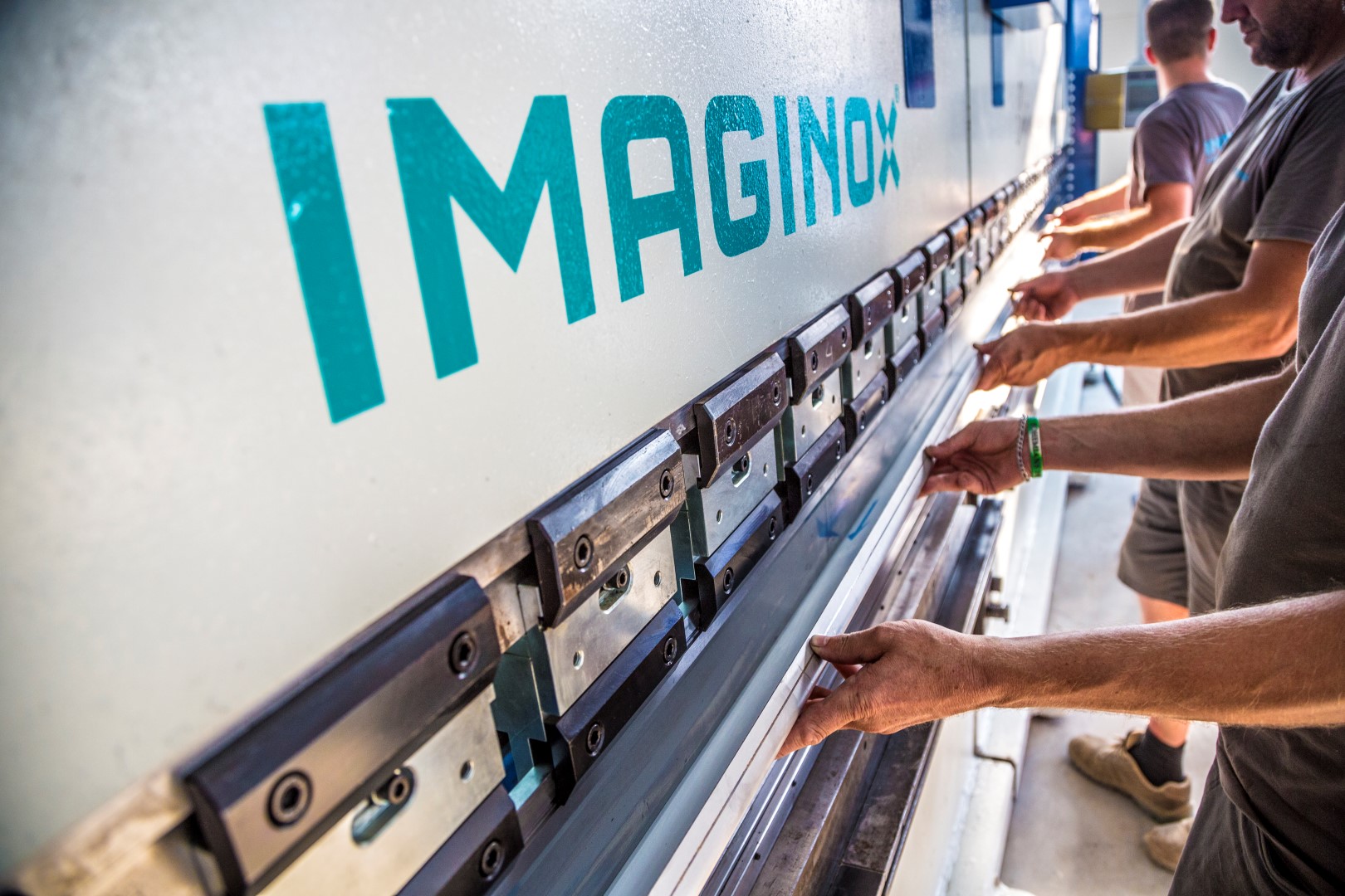 Moderní výrobní zázemí bazénů IMAGINOX