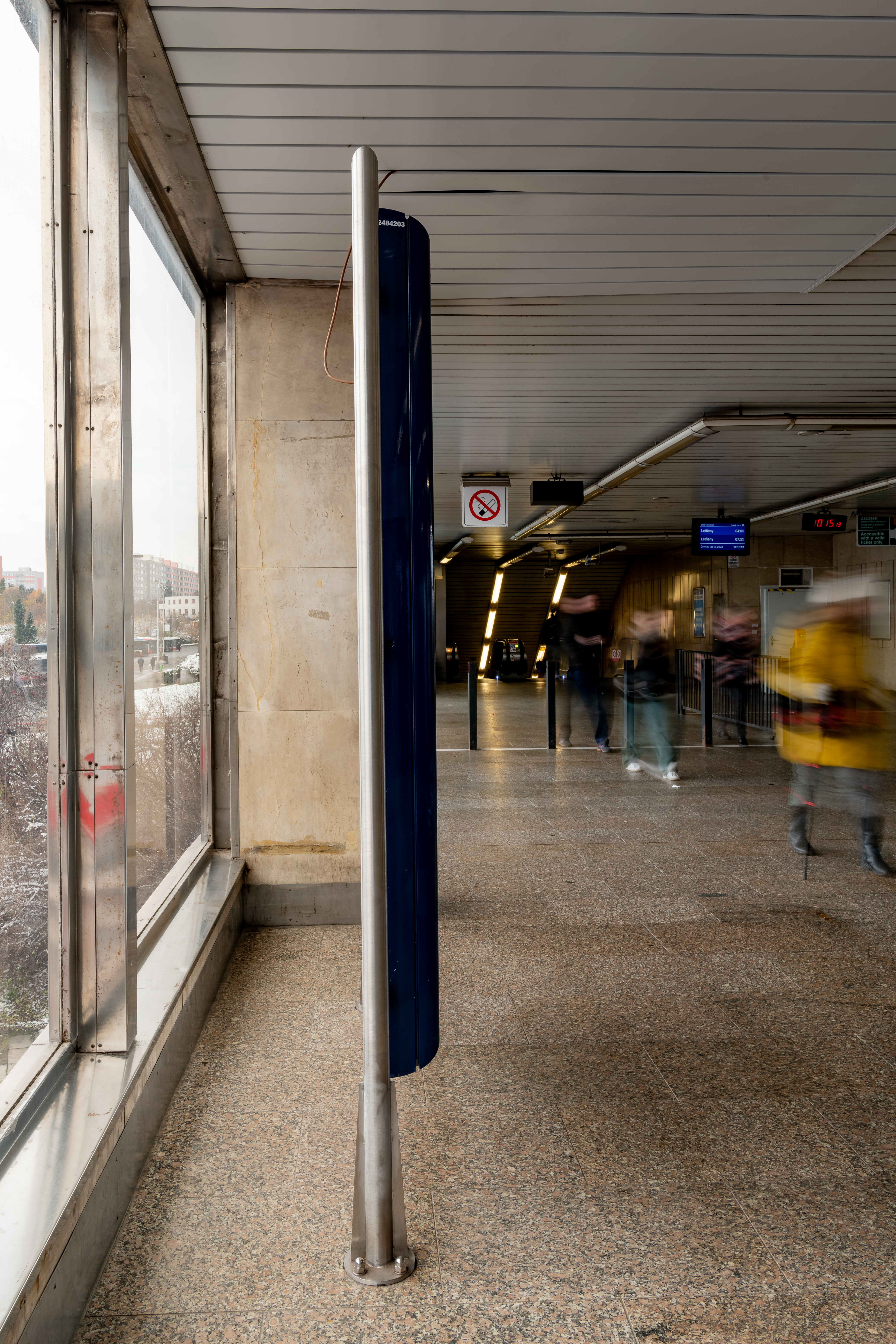 Praktický rám na billboard metro Háje